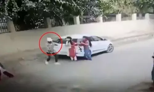 एकतर्फी प्रेमातून तरुणीची गोळी मारून हत्या की लव्ह जिहाद? एकतर्फी प्रेमातून तरुणीची गोळी मारून हत्या की लव्ह जिहाद?