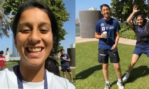 क्वॉरंटाइन कालावधी संपल्याने भारताच्या महिला संघाचा आनंद गगनात मावना क्वॉरंटाइन कालावधी संपल्याने भारताच्या महिला संघाचा आनंद गगनात मावना