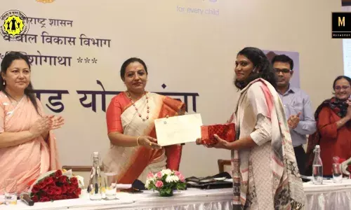 यशोगाथा : ..आणि दुर्गा बनली सरस्वती यशोगाथा : ..आणि दुर्गा बनली सरस्वती