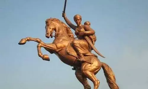 झाँसीवाली! -भारतकुमार राऊत झाँसीवाली! -भारतकुमार राऊत