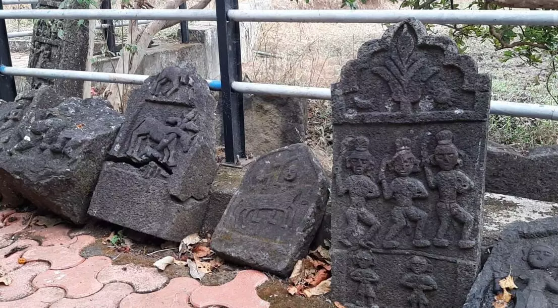 पालघर जिल्ह्यातील या गावात सापडल्या 108 वर्षांपूर्वीच्या दुर्मिळ मुर्ती