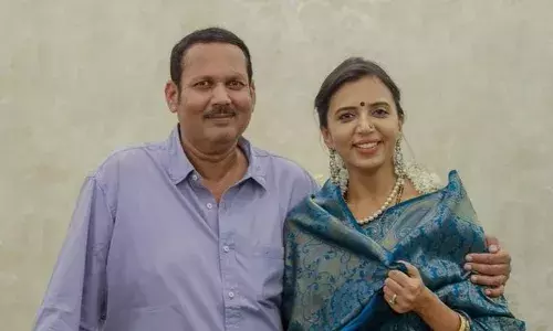 उदयनराजेंच्या पत्नीचा वाढदिवस, खास शैलीत दिल्या शुभेच्छा