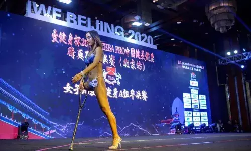 पाय नसेल तर काय झालं जिद्द तर आहे; बॉडी बिल्डिंग क्षेत्रात चीनच्या महिलेची जबरदस्त चर्चा!