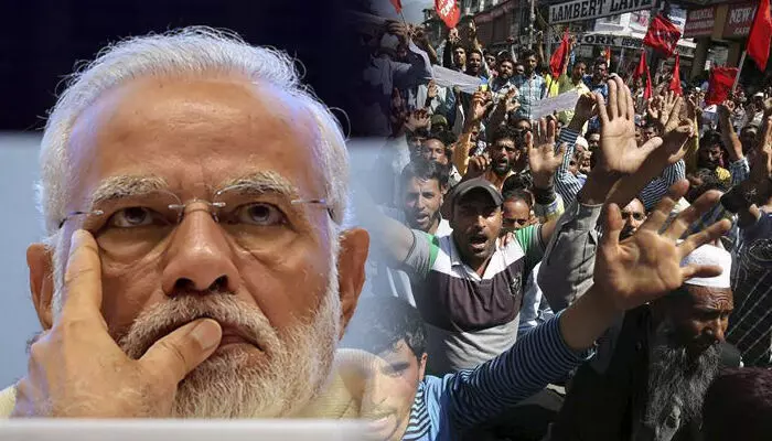 मोदी सरकारकडून कामगार कायद्यात बदल? हे तर कर्मचाऱ्यांची कंबर मोडण्याचं काम!