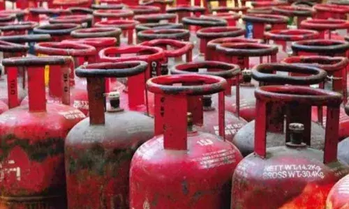 सिलेंडर संपल्यावर नो टेंशन, आर्धा तासात मिळणार डिलीव्हरी!