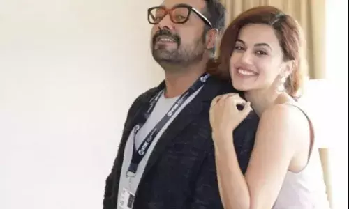 तापसी आणि अनुरागच्या घरावर आयकर विभागाचे छापे राजकीय आकसातून तापसी आणि अनुरागच्या घरावर आयकर विभागाचे छापे राजकीय आकसातून