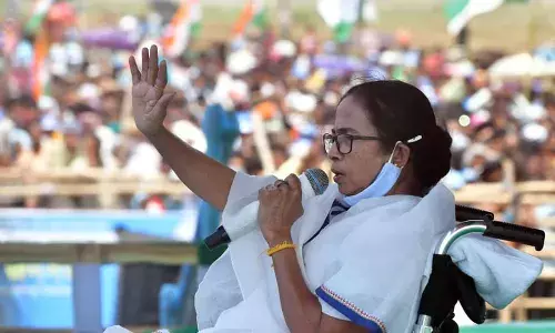 भाजपाशासित राज्यातून आलेले पोलीस मतदार संघात दहशत निर्माण करतायत भाजपाशासित राज्यातून आलेले पोलीस मतदार संघात दहशत निर्माण करतायत