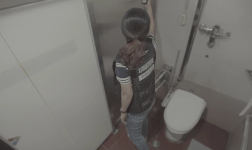 महिला डॉक्टर्सच्या बाथरुम, बेडरुममध्ये छुपे कॅमेरे; पुण्यातील धक्कादायक प्रकार