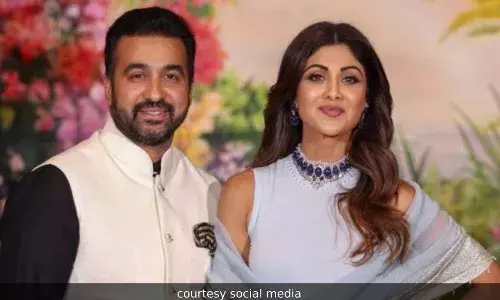 #RajKundraArrest  : अभिनेत्री शिल्पा शेट्टीच्या पतीला अटक #RajKundraArrest  : अभिनेत्री शिल्पा शेट्टीच्या पतीला अटक