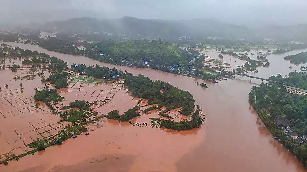 Ground report: पुराचे पाणी ओसरले अश्रूंचा पूर मात्र कायम