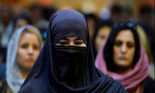 अफगाणिस्तानमधील महिला पत्रकारांवर बंदी येईल का?