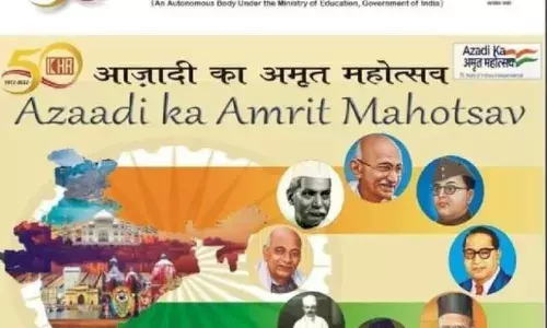 अमृतमहोत्सवच्या त्या पोस्टरवरून यशोमती ठाकूर संतापल्या; खोचक शब्दात घेतला समाचार अमृतमहोत्सवच्या त्या पोस्टरवरून यशोमती ठाकूर संतापल्या; खोचक शब्दात घेतला समाचार