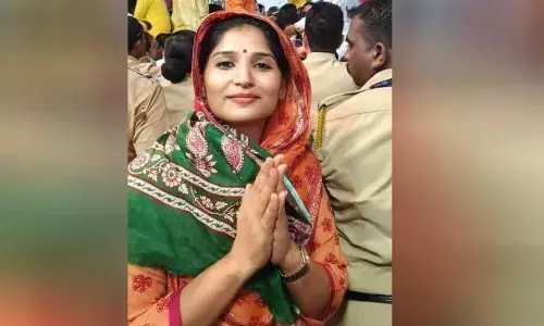 करुणा शर्मा यांचा कोठडीतील मुक्काम वाढला, पुढील सुनावणी 18 सप्टेंबरला करुणा शर्मा यांचा कोठडीतील मुक्काम वाढला, पुढील सुनावणी 18 सप्टेंबरला