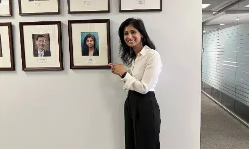 Breaking the trend : माजी IMF मुख्य अर्थशास्त्रज्ञांच्या भिंतीवर गीता गोपीनाथ यांचा फोटो सामील.