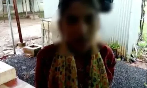 नाशिकमधील शिक्षकाची लज्जास्पद कृती,मासिक पाळी आलेल्या मुलीला केली वृक्षारोपणास मनाई नाशिकमधील शिक्षकाची लज्जास्पद कृती,मासिक पाळी आलेल्या मुलीला केली वृक्षारोपणास मनाई