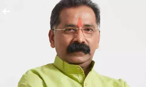 राजन साळवी शिवसेना सोडणार का? ट्वीट करून भूमिका केली स्पष्ट .. राजन साळवी शिवसेना सोडणार का? ट्वीट करून भूमिका केली स्पष्ट ..