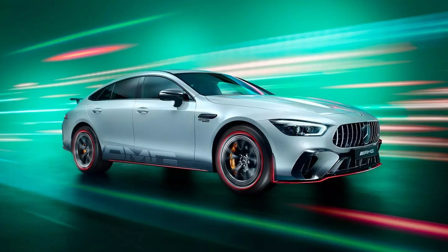 Mercedes-Benz ची सर्वात Powerful कार लॉन्च.. ।Mercedes AMG GT 63 SE