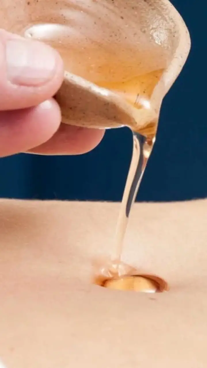 कोरड्या ओठांचा त्रास आहे का ? तर ‘हे’ घरगुती उपाय करून ओठांना करा मऊ आणि गुलाबी