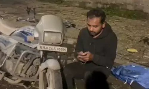 माजी आ. मेधा कुलकर्णी यांच्यावर आला हा प्रसंग... माजी आ. मेधा कुलकर्णी यांच्यावर आला हा प्रसंग...