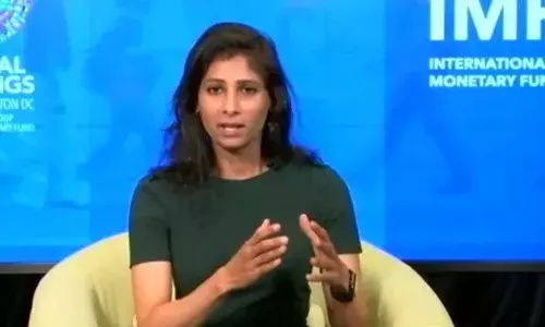 जागतिक अर्थव्यवस्थेच्या मंदावणाच्या धोक्यांमुळे अनेक देशांमध्ये आर्थिक संकट निर्माण होऊ शकते - गीता गोपीनाथ जागतिक अर्थव्यवस्थेच्या मंदावणाच्या धोक्यांमुळे अनेक देशांमध्ये आर्थिक संकट निर्माण होऊ शकते - गीता गोपीनाथ