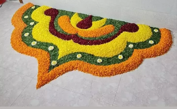 पारंपरिक रांगोळीला स्मार्ट पर्याय मॅट रांगोळीचा नवा ट्रेंड