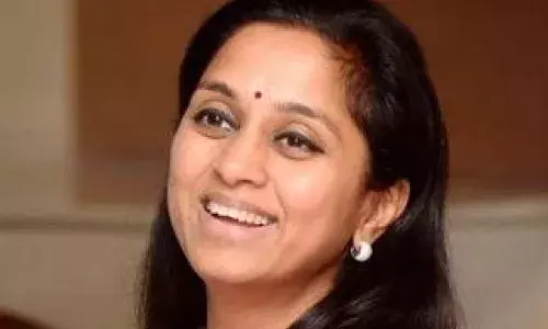 अवकाळी पावसामुळे शेतकरी अधिक अडचणीत सुप्रिया सुळेंनी केली चिंता व्यक्त अवकाळी पावसामुळे शेतकरी अधिक अडचणीत सुप्रिया सुळेंनी केली चिंता व्यक्त