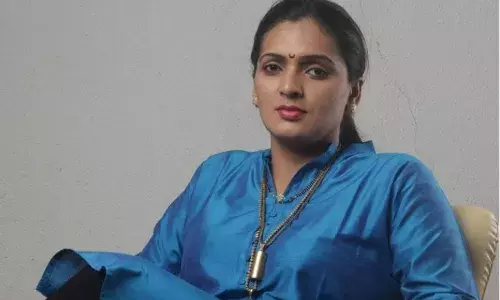 ‘आता प्रत्येक महिलेने दुर्गेचं रुप घेणं गरजेचं’- रुपाली पाटील ठोंबरे