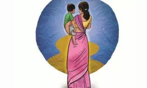 ‘ती’ जेव्हा एकटीच असते…