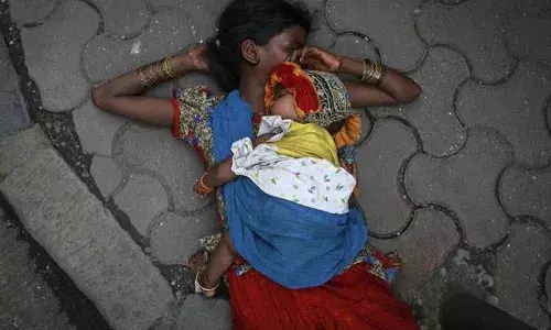 लॉकडाऊन : बेघर स्त्रीयांचे प्रश्न लॉकडाऊन : बेघर स्त्रीयांचे प्रश्न