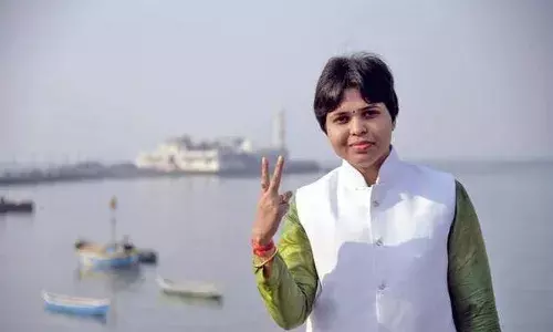 देवदूत  तृप्ती देसाई