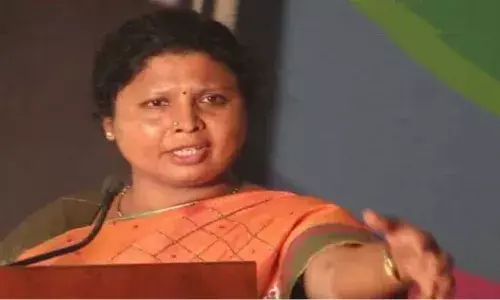 शपथविधी इतकीच तत्परता दुष्काळ व शेतक-यांच्या प्रश्नावर का दाखवली नाही ?