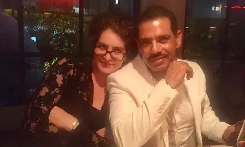 वाढदिवशी इंदिरा इज बॅकची घोषणा... वाढदिवशी इंदिरा इज बॅकची घोषणा...