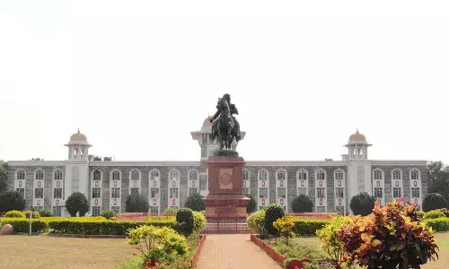 शिवाजी विद्यापीठातील महिलांच्या लैंगिक छळाबाबतचा अहवाल दडपला - डॉ. मेधा नानिवडेकर