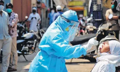 CoronaVirus: एकुण रुग्णसंख्या ५२667, एका दिवसात २४३६ नवीन रुग्णांची वाढ CoronaVirus: एकुण रुग्णसंख्या ५२667, एका दिवसात २४३६ नवीन रुग्णांची वाढ