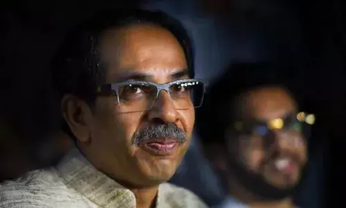 ...अन् तिने उद्धव ठाकरेंना लाईव्हमध्ये विचारलं, आदित्य सिंगल आहे का? ...अन् तिने उद्धव ठाकरेंना लाईव्हमध्ये विचारलं, आदित्य सिंगल आहे का?