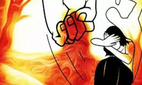 राज्यात एका वर्षात 5 हजार 412 महिलांवर बलात्कार