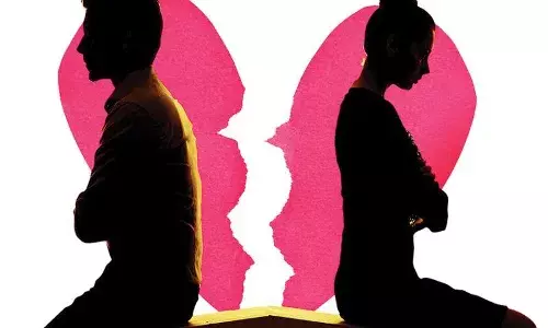 ती सध्या अशी का वागते? ती सध्या अशी का वागते?
