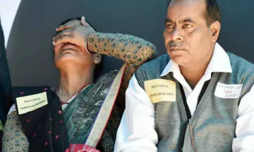 निर्भया प्रकरणात बलात्काऱ्यांना कोण वाचवतंय? सरकार, न्यायालय की आणखी कोणी?