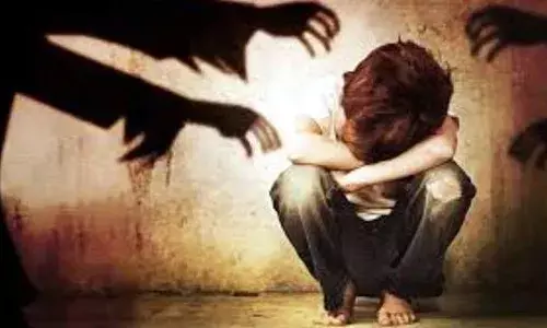 असं थांबवू शकतो बाल लैंगिक शोषण असं थांबवू शकतो बाल लैंगिक शोषण
