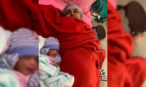 आयएएस अधिकारी महिलेचं स्तुत्य पाऊल.. सरकारी रुग्णालयात बाळाला दिला जन्म