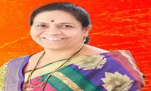 Coronavirus : कल्याण-डोंबिवलीच्या महापौर करणार रुग्णसेवा? Coronavirus : कल्याण-डोंबिवलीच्या महापौर करणार रुग्णसेवा?