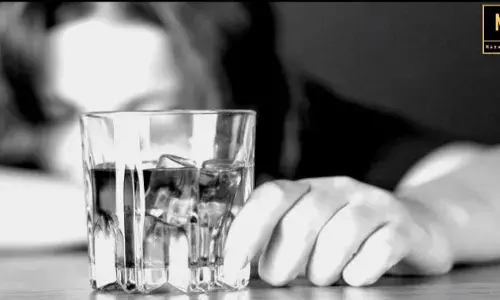 रोजच्या ताणतणामुळे महिलांमध्ये व्यसनाचे प्रमाण वाढतंय?