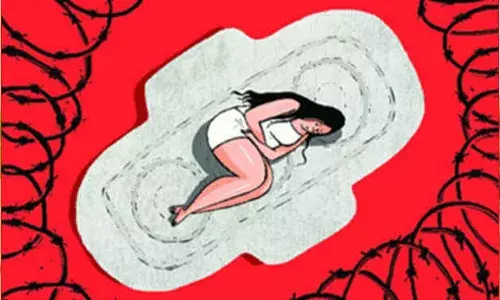 मासिक पाळीतील तिचे चार दिवस... मासिक पाळीतील तिचे चार दिवस...