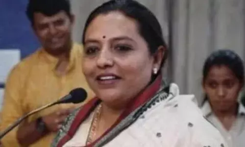 गारपिटीने नुकसान झालेल्या शेतकऱ्यांना यशोमती ठाकुरांचा दिलासा