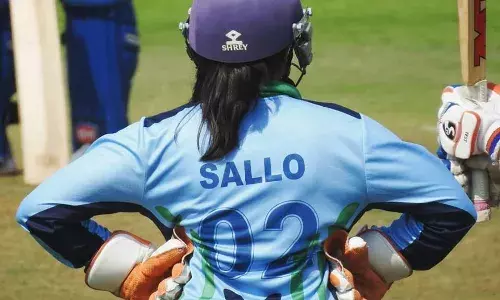 घरात आलेल्या चोरावर महिला क्रिकेटपटूची वाघिणीसारखी झडप