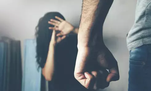 लॉकडाऊन, घरगुती हिंसा आणि संधी लॉकडाऊन, घरगुती हिंसा आणि संधी
