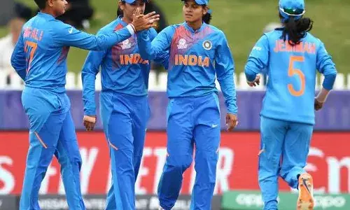 ICC Womens T20 World Cup: भारताची सेमीफायनलमध्ये झेप