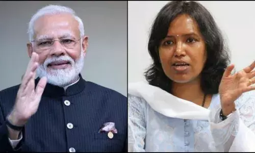 पंतप्रधानांनी पुन्हा दिलं टाळ्या आणि मेणबत्त्या पेटवण्याचं आश्वासन - वर्षा गायकवाड पंतप्रधानांनी पुन्हा दिलं टाळ्या आणि मेणबत्त्या पेटवण्याचं आश्वासन - वर्षा गायकवाड