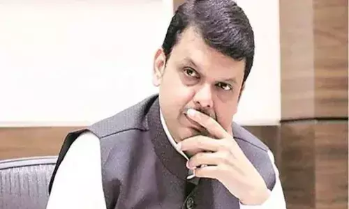 फडणवीसांचा गजनी झालाय