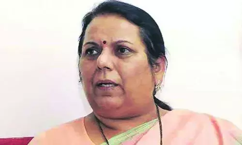 ‘फसवणूक झालेल्या त्या मुलींनी न घाबरता पुढं येवून तक्रार नोंदवावी’ निलम गोऱ्हे यांचं आवाहन